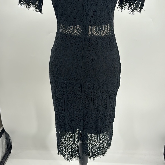 UEC LuLus size medium black lace midi - Picture 9 of 11